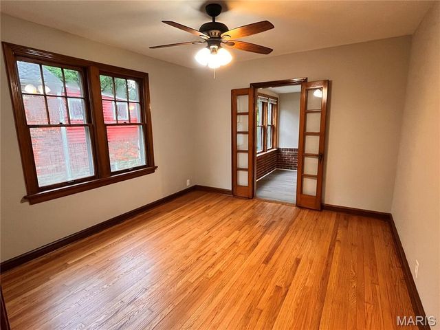 3 S Barat Avenue, St Louis, MO 63135