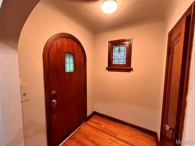 3 S Barat Avenue, St Louis, MO 63135
