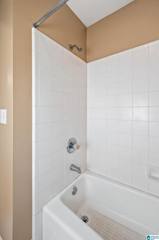 7219 N HIGHFIELD LANE, Hoover, AL 35242