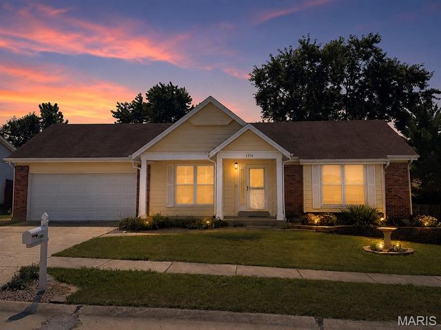 1314 Warrior Song Way, O'fallon, MO 63366