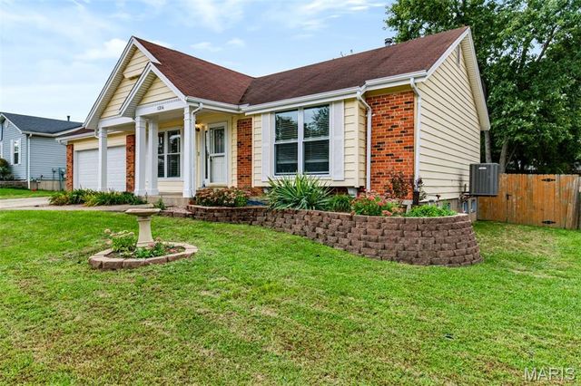 1314 Warrior Song Way, O'fallon, MO 63366