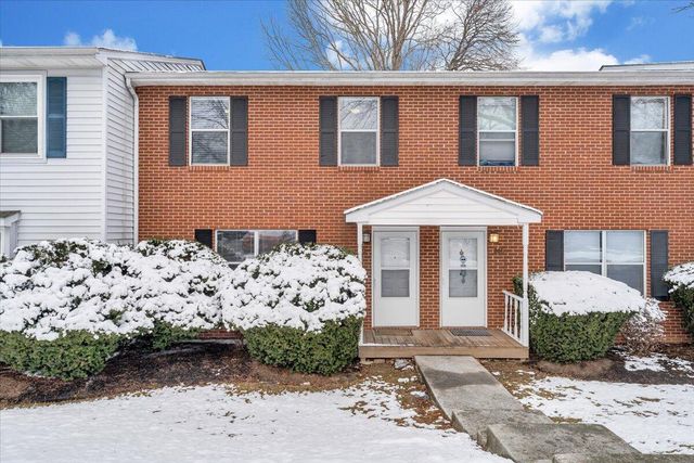 210 Pheasant Run DR, Blacksburg, VA 24060