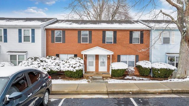 210 Pheasant Run DR, Blacksburg, VA 24060