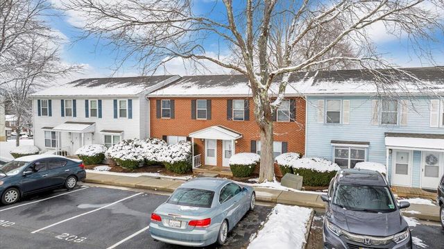 210 Pheasant Run DR, Blacksburg, VA 24060