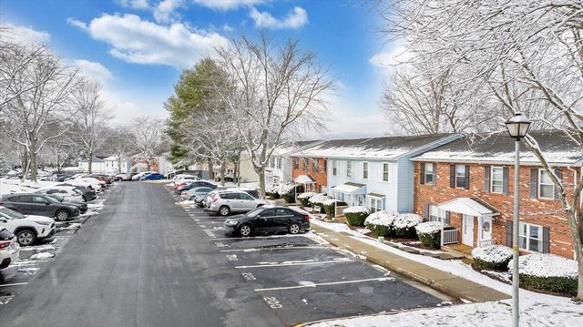 210 Pheasant Run DR, Blacksburg, VA 24060