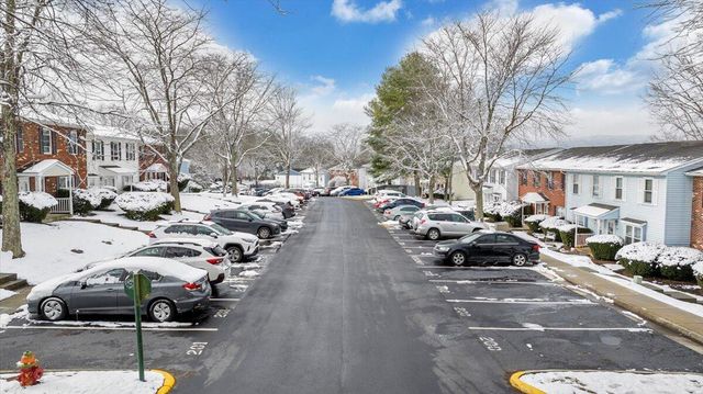 210 Pheasant Run DR, Blacksburg, VA 24060