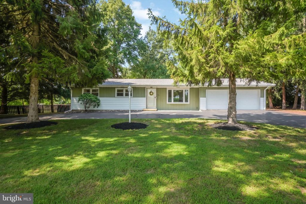 195 LAWRENCEVILLE PENNINGTON RD, LAWRENCEVILLE, NJ 08648 — photo 2