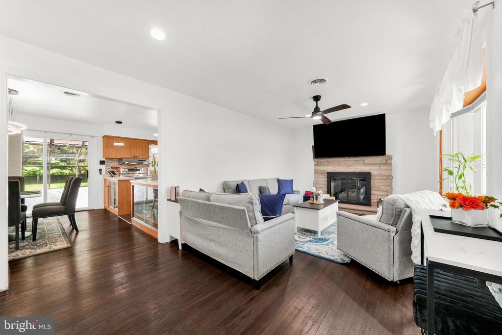 195 LAWRENCEVILLE PENNINGTON RD, LAWRENCEVILLE, NJ 08648 — photo 3