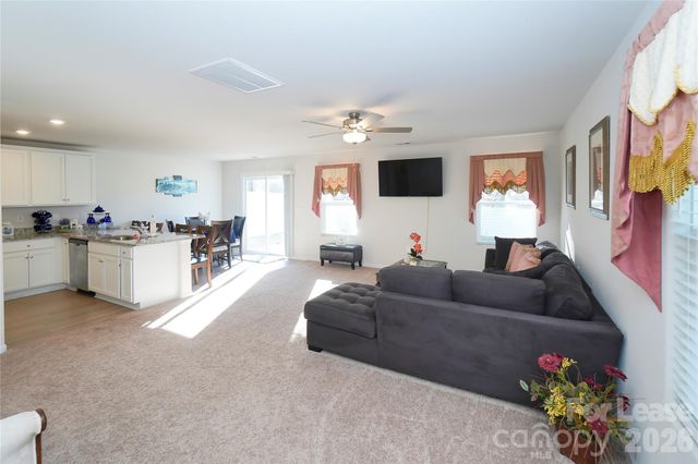 6008 Lowe Lane, Charlotte, NC 28214