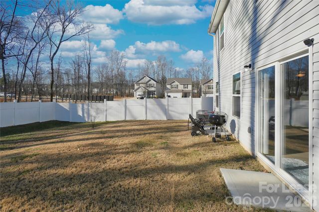 6008 Lowe Lane, Charlotte, NC 28214