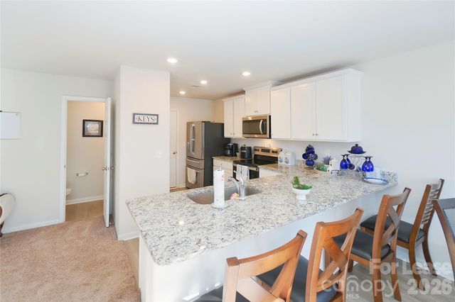 6008 Lowe Lane, Charlotte, NC 28214