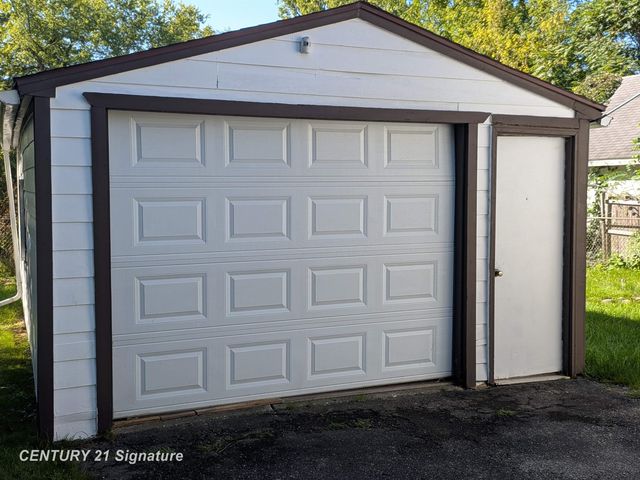 1038 E Marengo Avenue, Flint, MI 48505