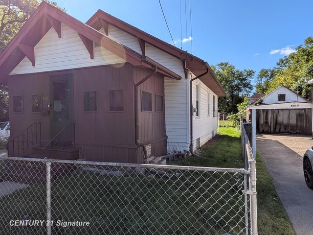 1038 E Marengo Avenue, Flint, MI 48505