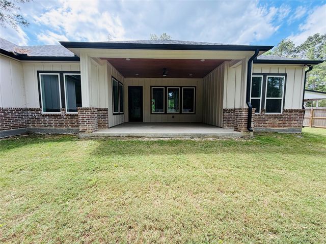 6422 Sugar Bush Drive, Magnolia, TX 77354