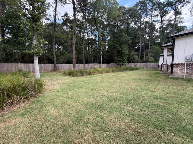 6422 Sugar Bush Drive, Magnolia, TX 77354