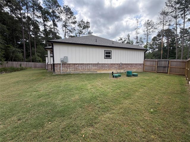 6422 Sugar Bush Drive, Magnolia, TX 77354