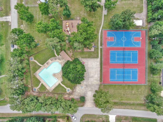 6422 Sugar Bush Drive, Magnolia, TX 77354