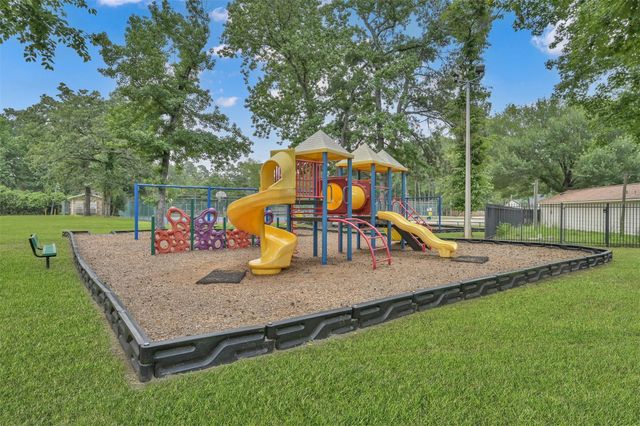 6422 Sugar Bush Drive, Magnolia, TX 77354