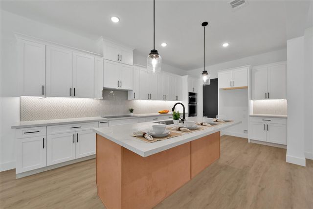 6422 Sugar Bush Drive, Magnolia, TX 77354
