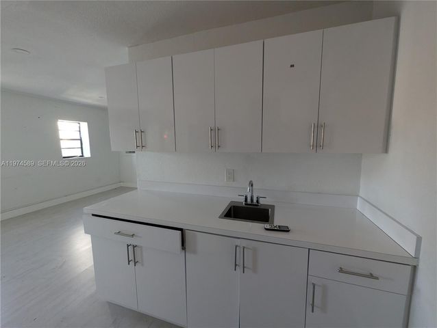 1601 NW 97th Ave, Doral, FL 33172