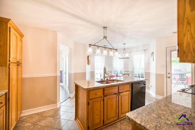 98 Gleneagle Dr, Byron, GA 31008