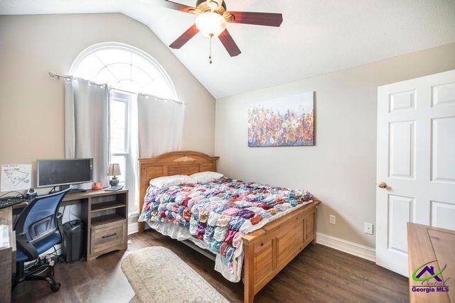 98 Gleneagle Dr, Byron, GA 31008