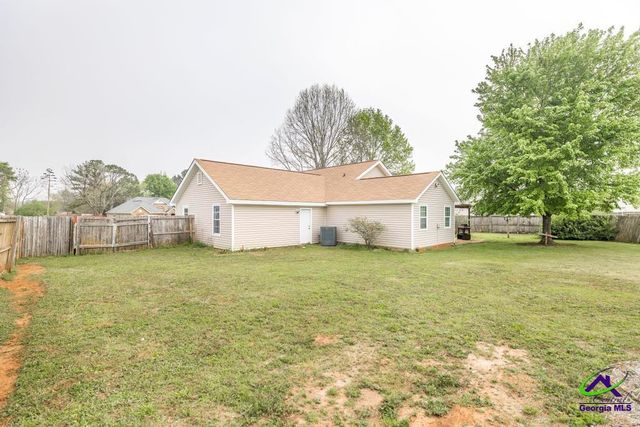 98 Gleneagle Dr, Byron, GA 31008