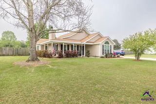 98 Gleneagle Dr, Byron, GA 31008