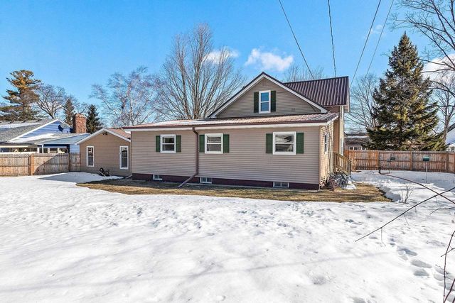 213 N FRANKLIN STREET, Oconto Falls, WI 54154