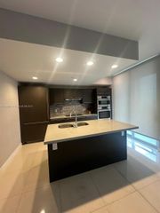 1852 NW 83rd St 412, Miami, FL 33147