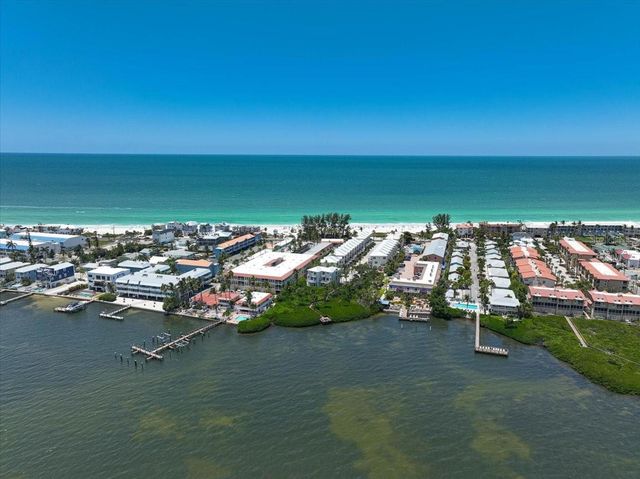 1423 GULF DRIVE N, Bradenton Beach, FL 34217