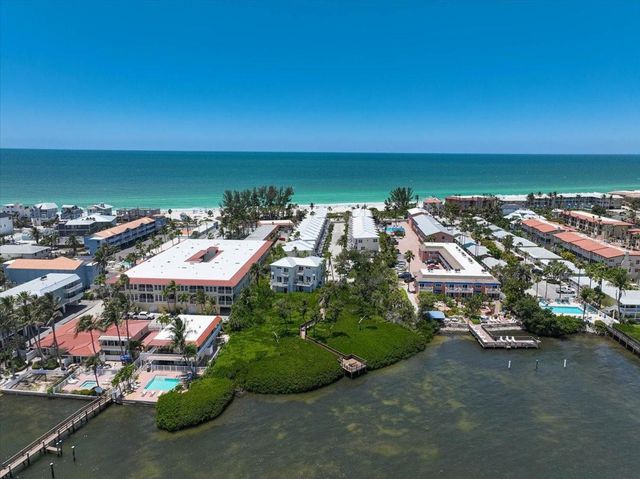 1423 GULF DRIVE N, Bradenton Beach, FL 34217