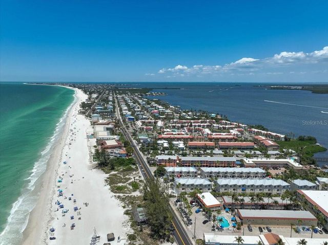 1423 GULF DRIVE N, Bradenton Beach, FL 34217