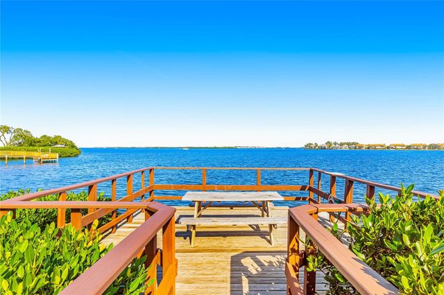 1423 GULF DRIVE N, Bradenton Beach, FL 34217