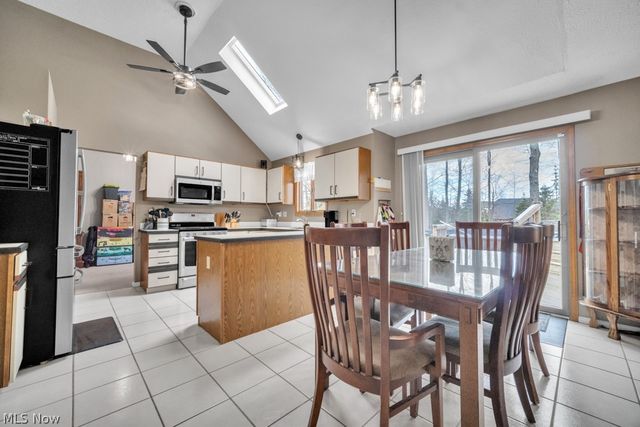 10067 Jamestown Drive, North Royalton, OH 44133