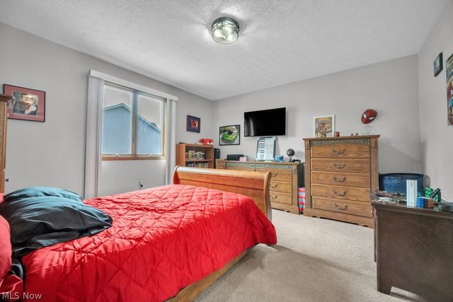 10067 Jamestown Drive, North Royalton, OH 44133