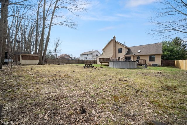 10067 Jamestown Drive, North Royalton, OH 44133