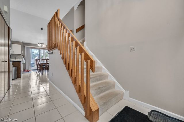 10067 Jamestown Drive, North Royalton, OH 44133