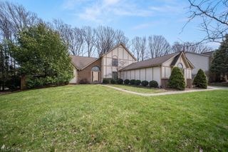 10067 Jamestown Drive, North Royalton, OH 44133