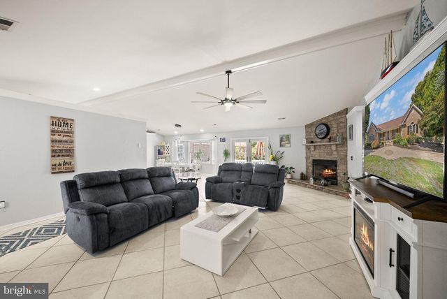 14481 WARRENTON RD, Fredericksburg, VA 22406