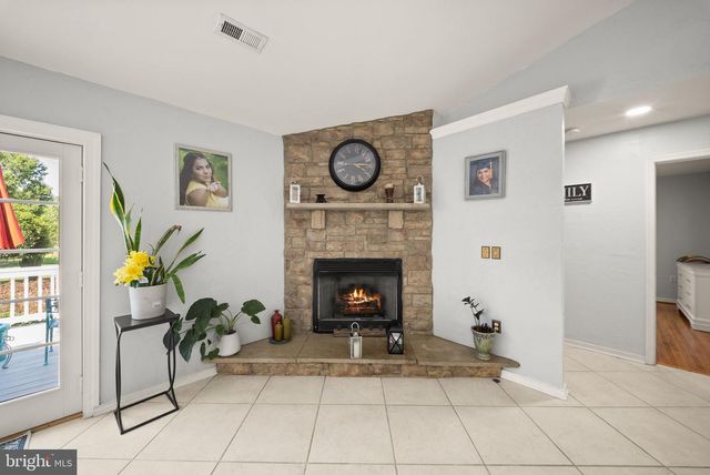 14481 WARRENTON RD, Fredericksburg, VA 22406