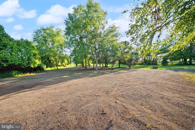 14481 WARRENTON RD, Fredericksburg, VA 22406