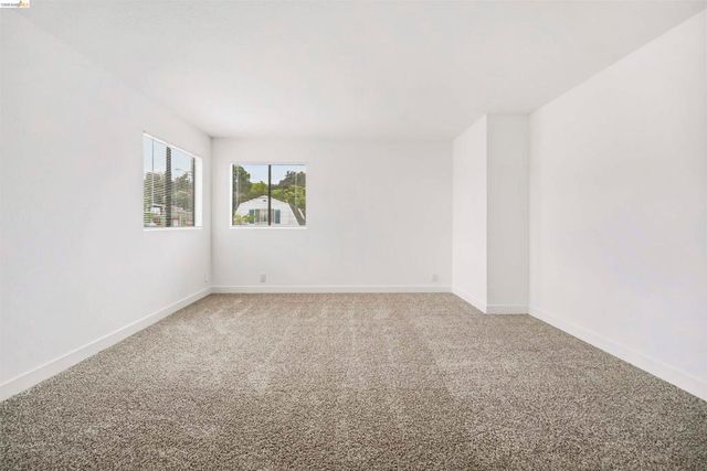 10933 Julius St D, Oakland, CA 94605