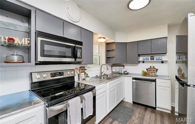 905 Hornsby Avenue, St Louis, MO 63147