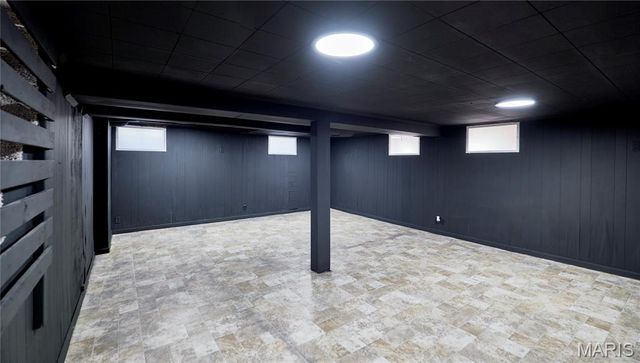 905 Hornsby Avenue, St Louis, MO 63147