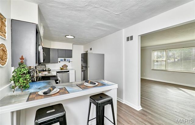 905 Hornsby Avenue, St Louis, MO 63147