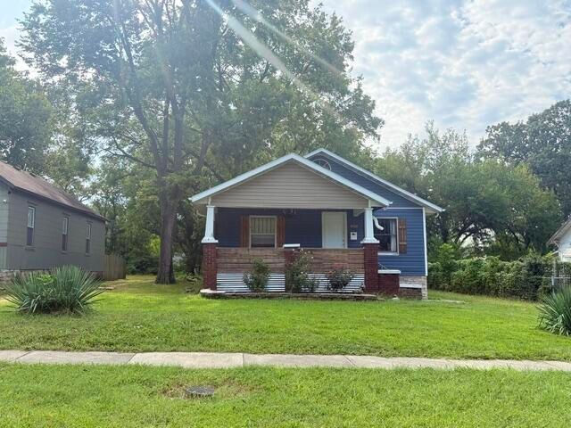 2233 N Jefferson Avenue, Springfield, MO 65803