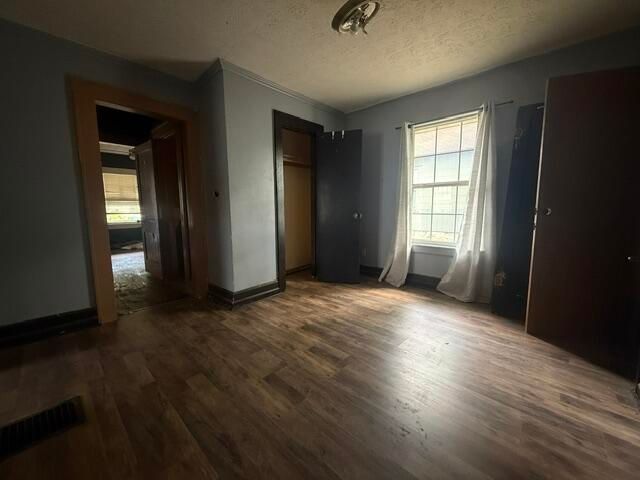 2233 N Jefferson Avenue, Springfield, MO 65803
