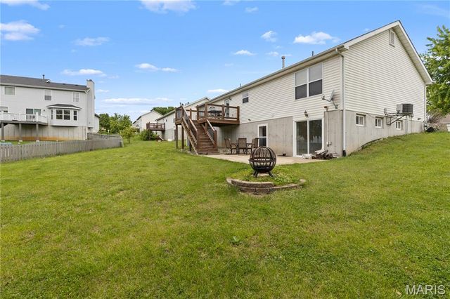 616 Stone Bend Trail, Wentzville, MO 63385