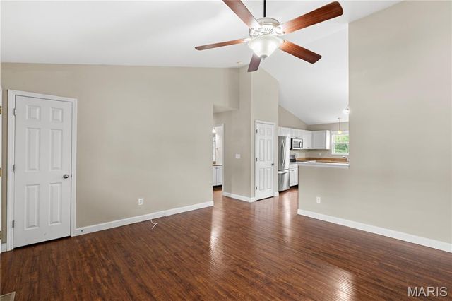 616 Stone Bend Trail, Wentzville, MO 63385